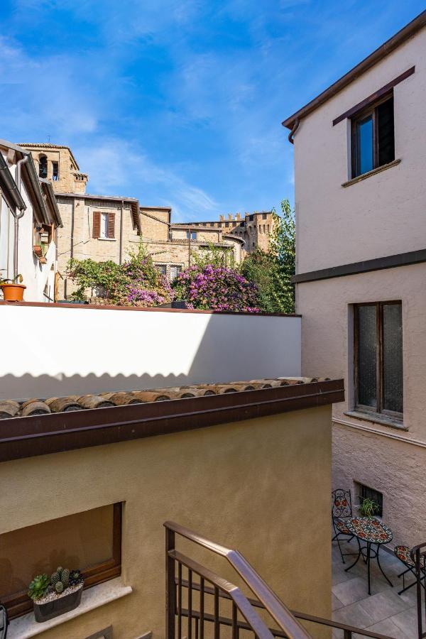 Civiconove Affittacamere Gradara Exterior photo